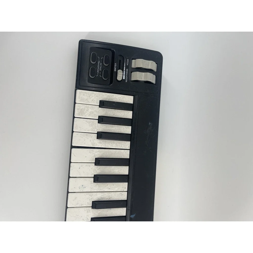 Midi Keyboard Controller (with dope )no Tested As-is